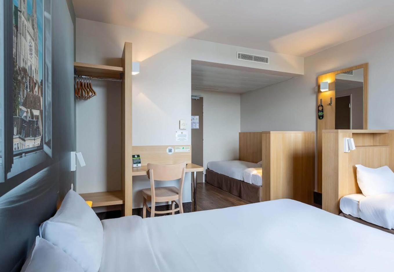 B&B Hotel Chartres Oceane Экстерьер фото